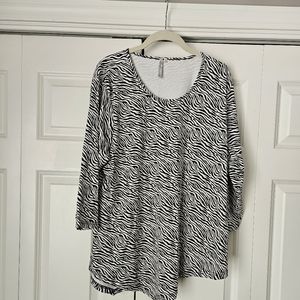 Lulu-B 3/4 sleeve zebra print an asymmetrical